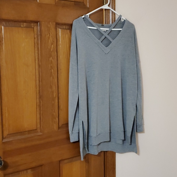 Cupio Tops - Cupio XL gray long sleeve top